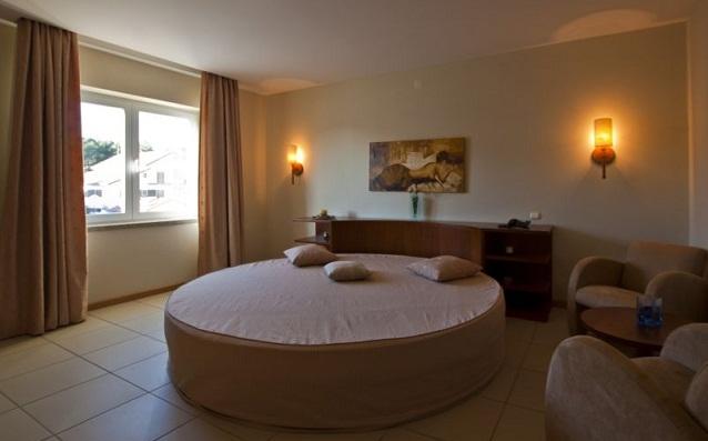 Hotel Pombeira Guarda Room photo