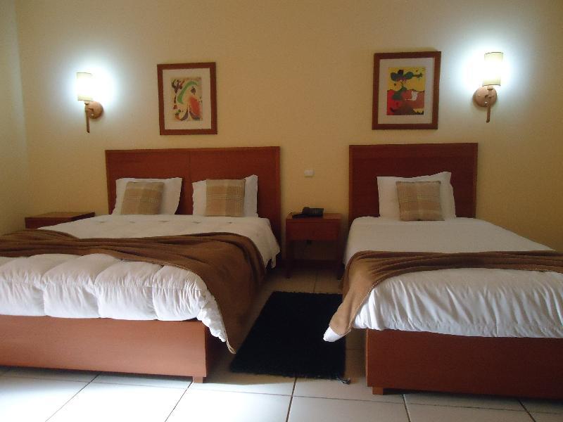Hotel Pombeira Guarda Exterior photo
